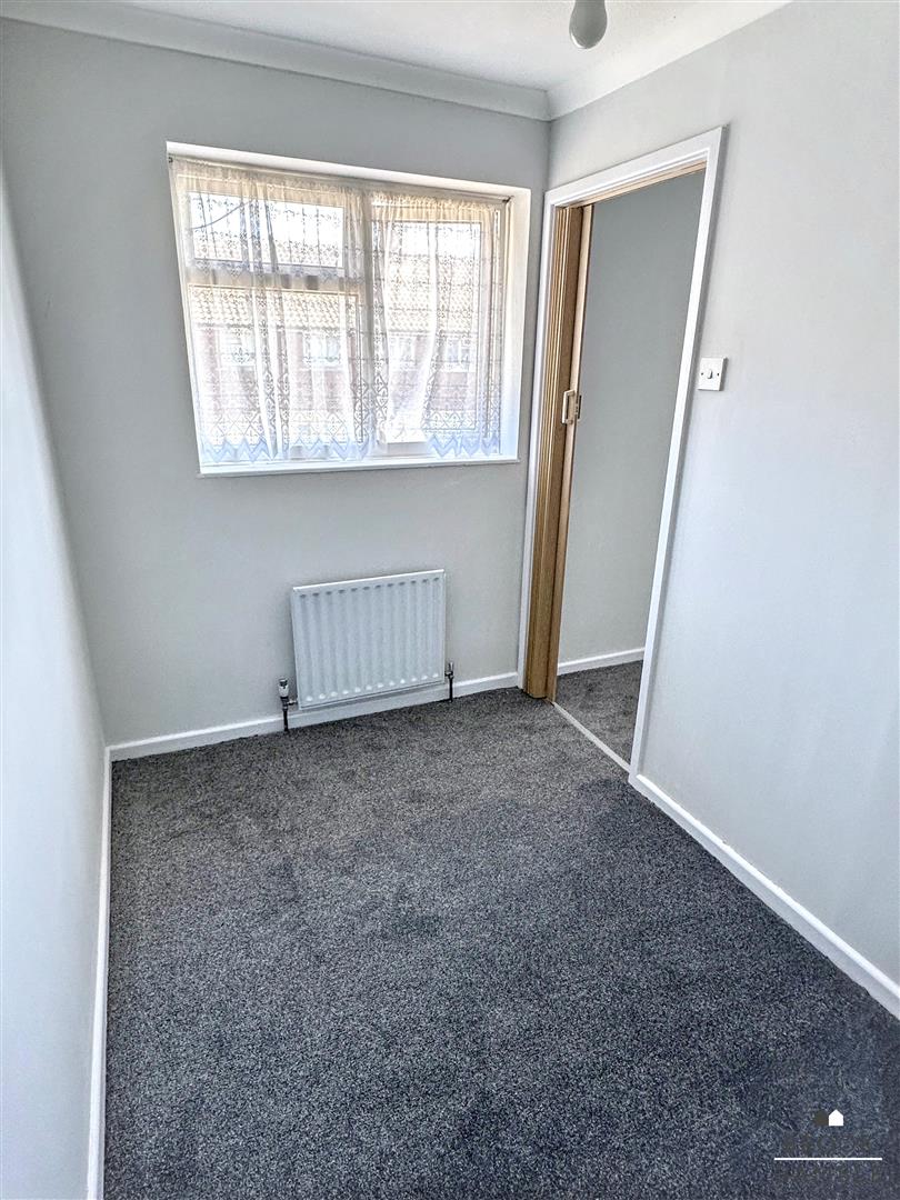 2 Bedroom House. Iden Street in Eastbourne,  15